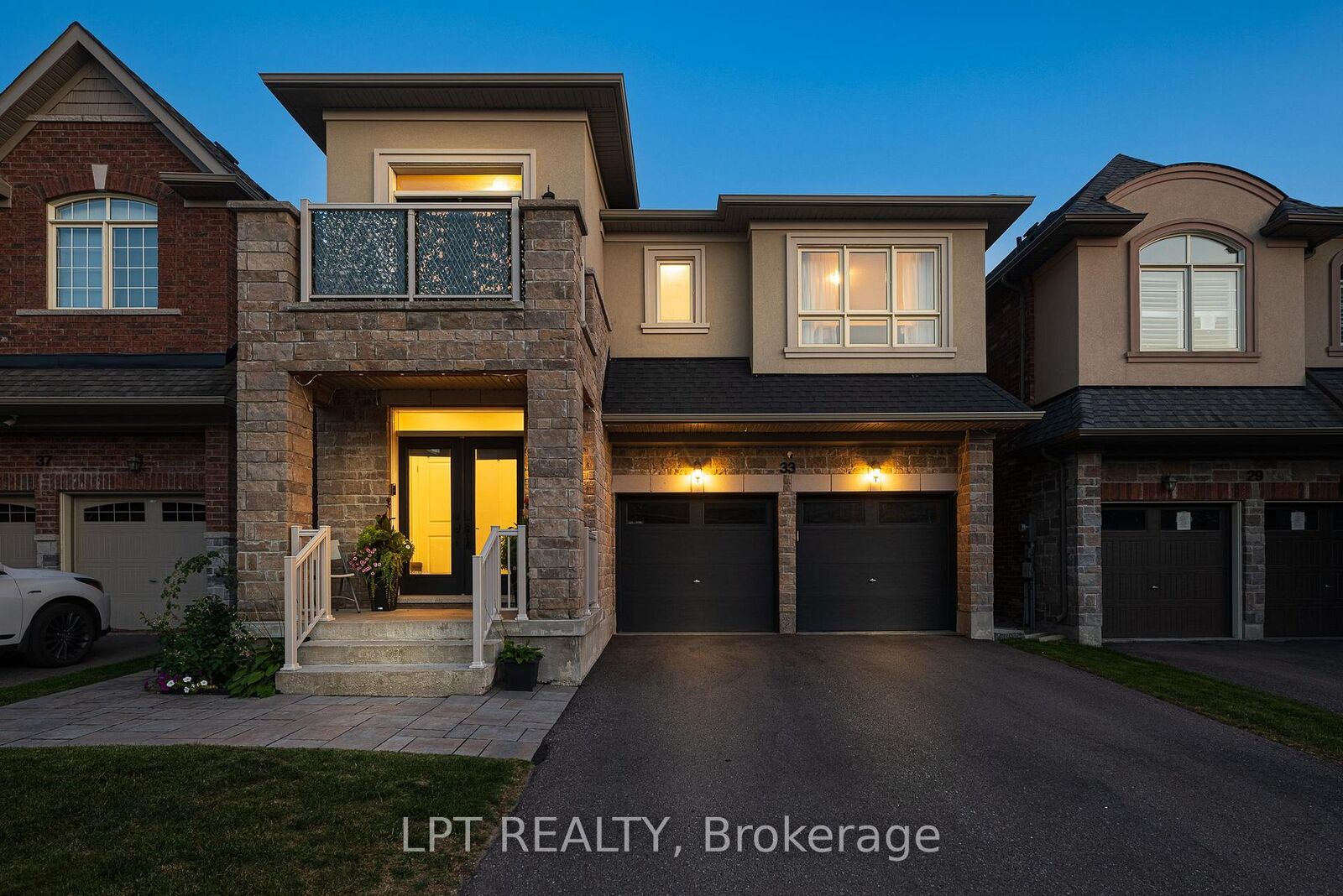 Property Photo: 33 Mondial Crescent ON L9N 0S1