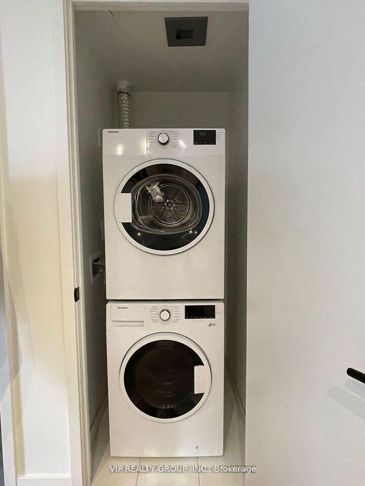 Property Photo:  108 Peter Street 2705  ON M5V 0W2 