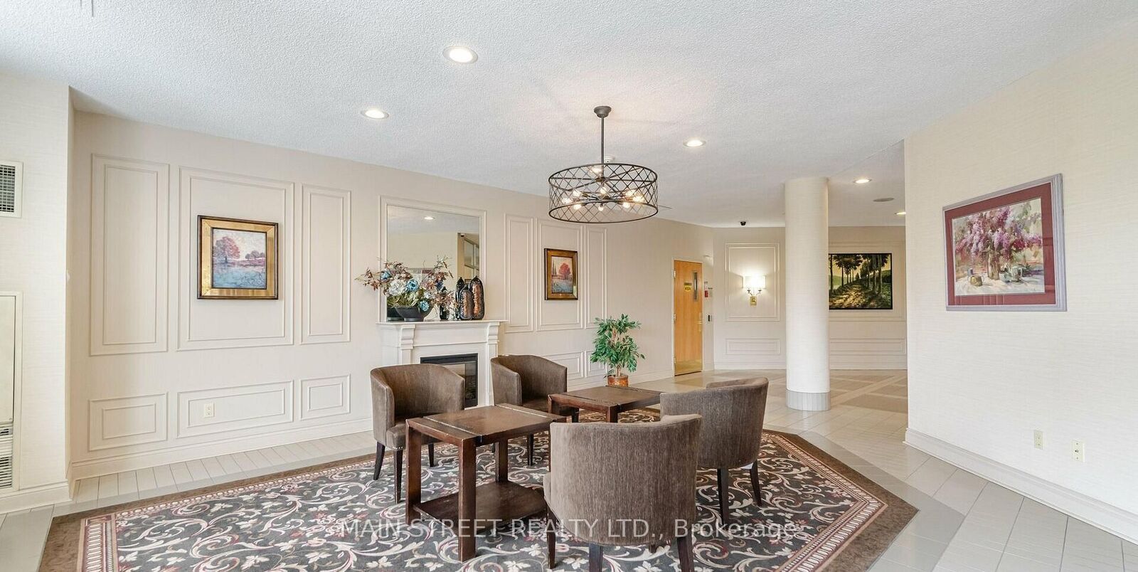Property Photo:  326 Major Mackenzie Drive E 314  ON L4C 8T4 