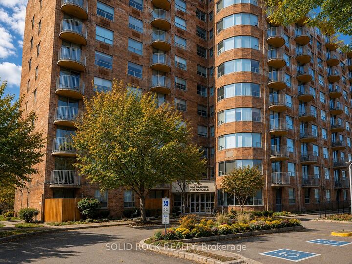 Property Photo:  1440 Heron Road 901  ON K1V 0X2 