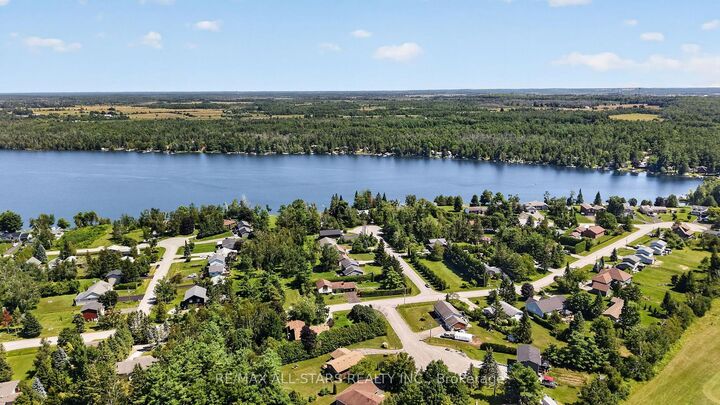Photo de la propriété: 6 Golf Court ON K0M 2T0