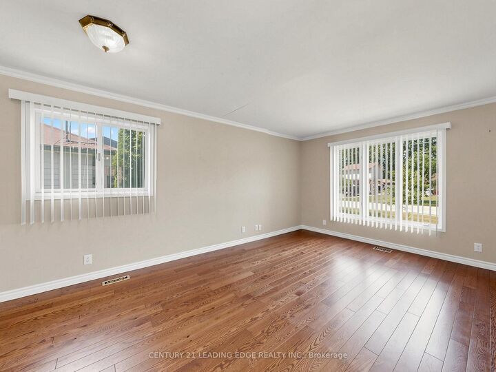 Property Photo: 177 Silas Boulevard ON L4P 2K2