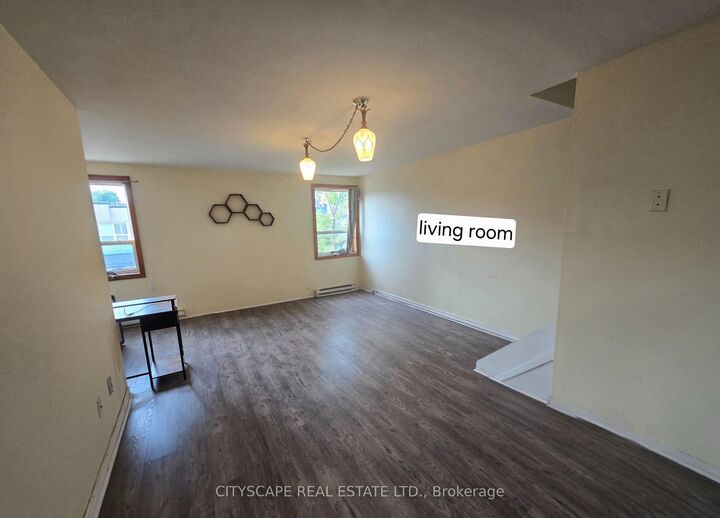 Property Photo:  911A Danforth Avenue 2A-Fr  ON M4J 1L8 