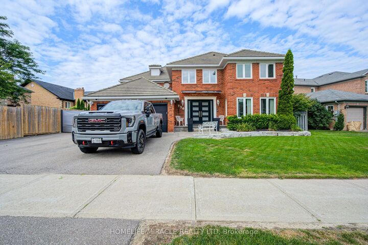 Property Photo: 756 Kingsmere Avenue ON L3X 1K6