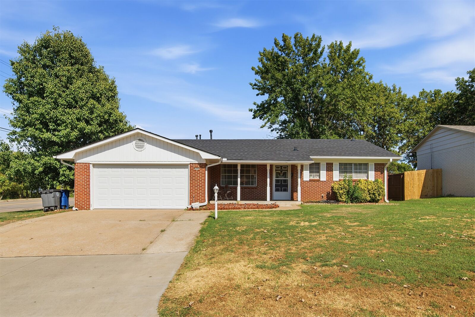 Property Photo: 1505 S 77th East OK 74112