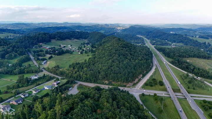 Property Photo:  1075 Highway 394  TN 37617 