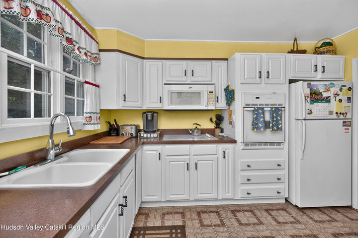 Property Photo: 5542 Cauterskill NY 12414