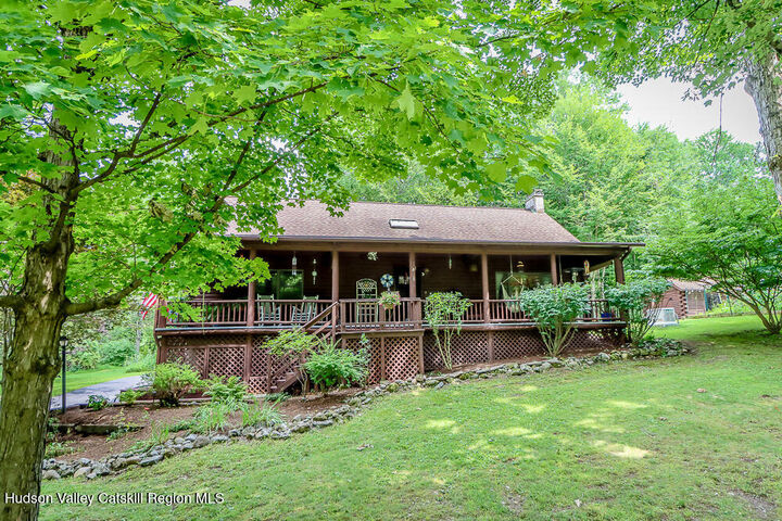 Property Photo:  20 Elm  NY 12037 