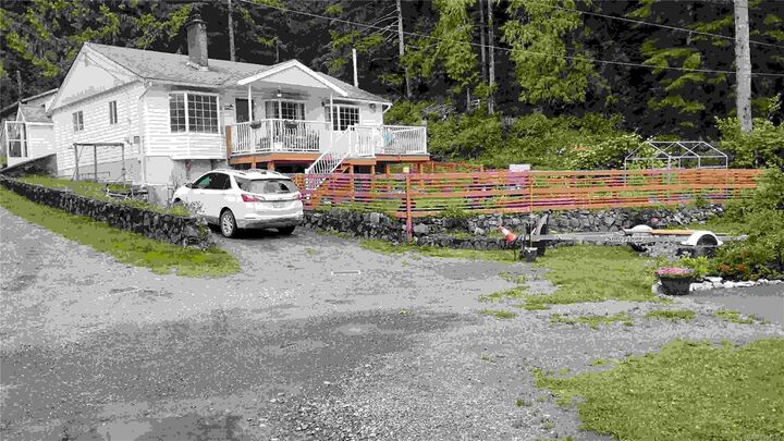 922 Resolution Rd — photo 1
