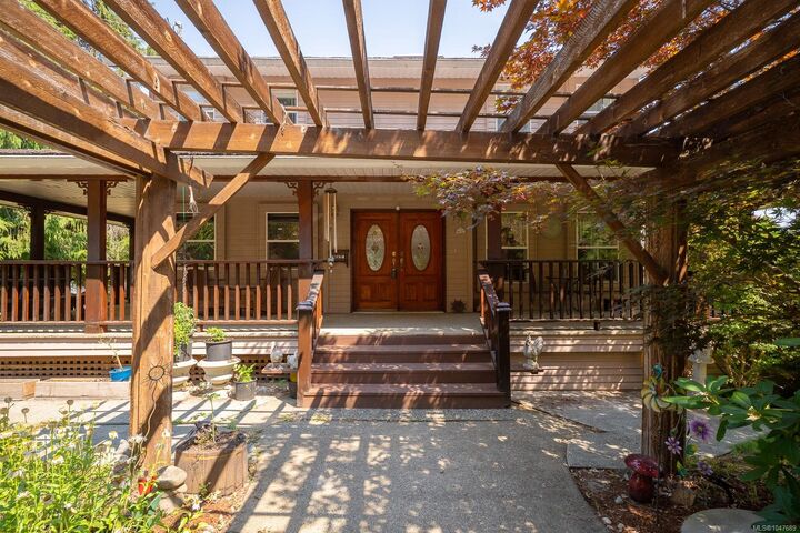 Property Photo: 7201 Bell Rd BC V9Y 9E7