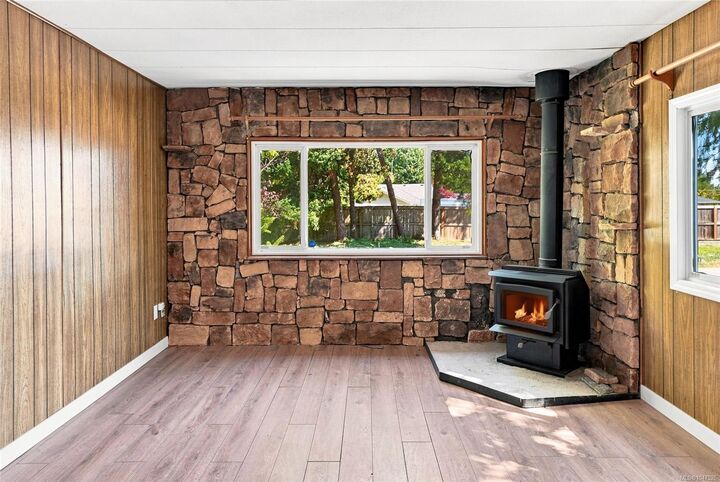 Property Photo:  161 Horne Lake Rd #2  BC V9K 1T9 