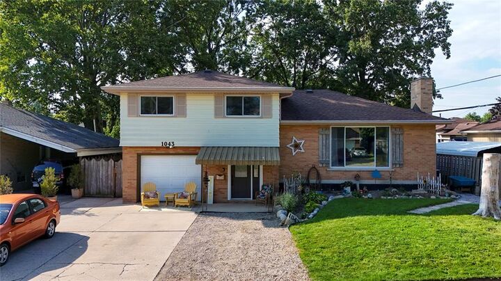 1043 Talfourd Street — photo 1