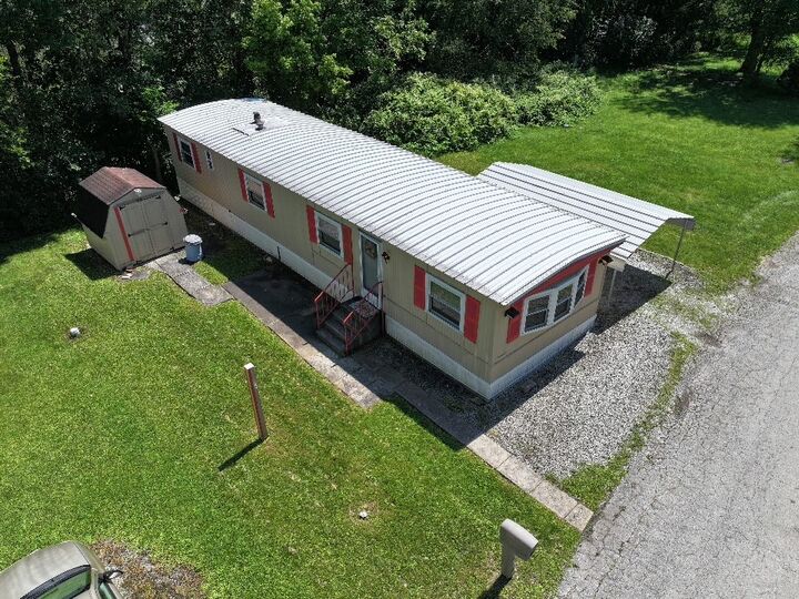 Property Photo: 1044 Bert Cir PA 15675