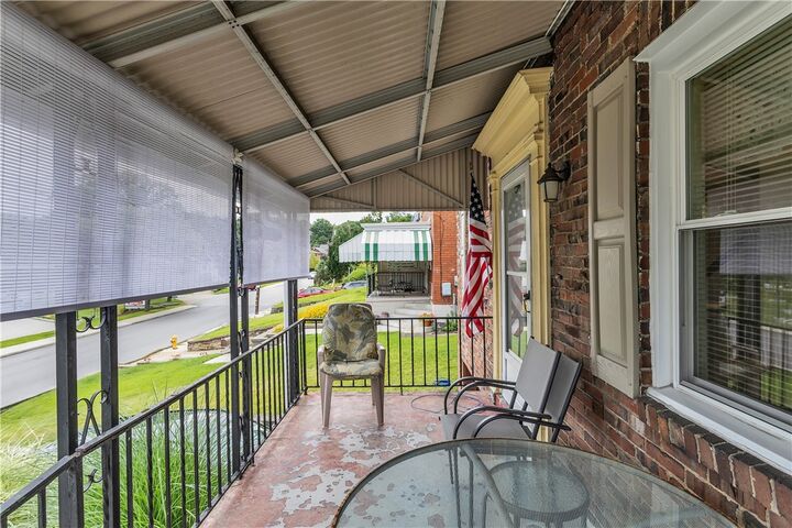 Property Photo:  367 Marylea Ave  PA 15227 