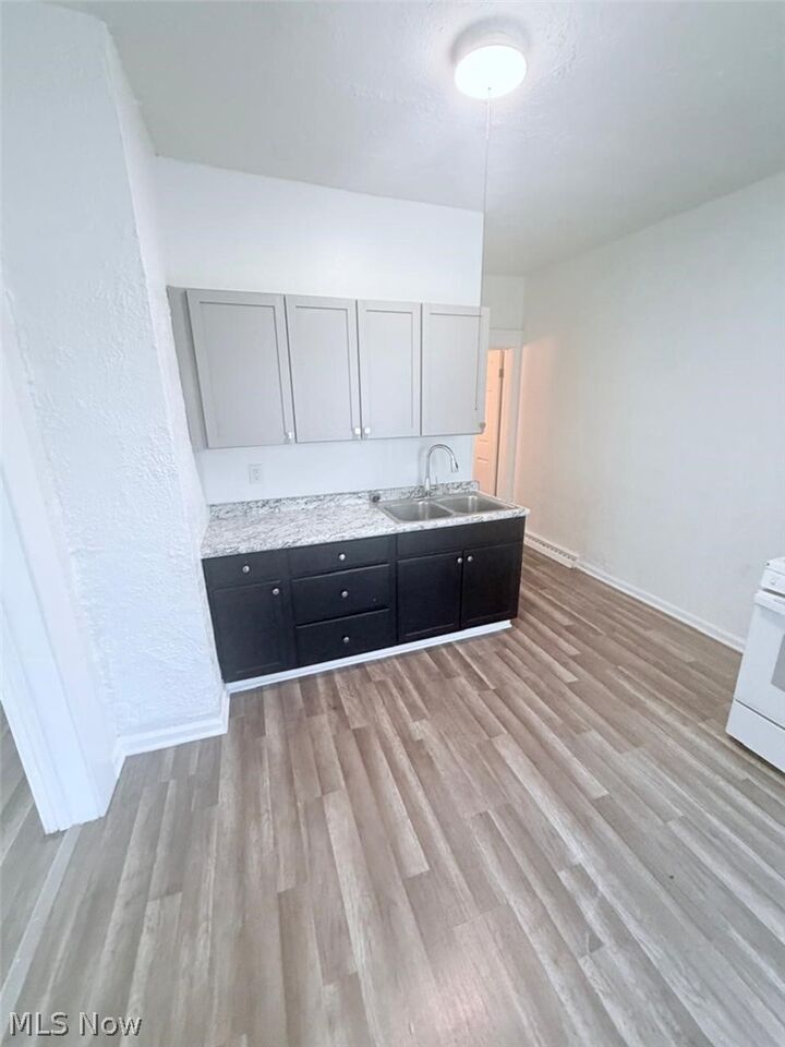 Property Photo: 4434 Pearl Road 3 OH 44109
