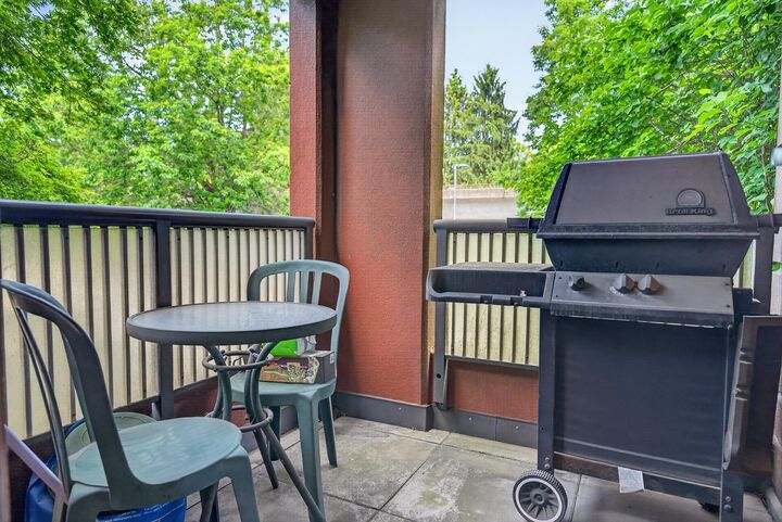 Property Photo: 5288 Melbourne Street 208 BC V5R 6E6