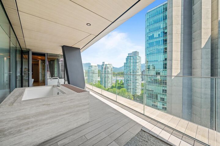 Property Photo:  1568 Alberni Street 140X  BC V6G 0E3 