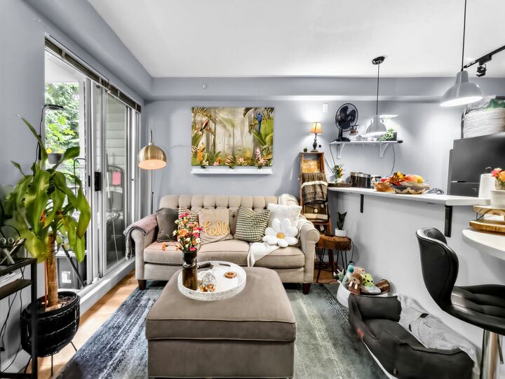 Property Photo: 528 Rochester Avenue 514 BC V3K 7A5