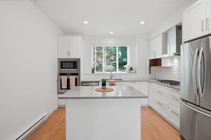 Property Photo: 288 171 Street 38 BC V3Z 9P5