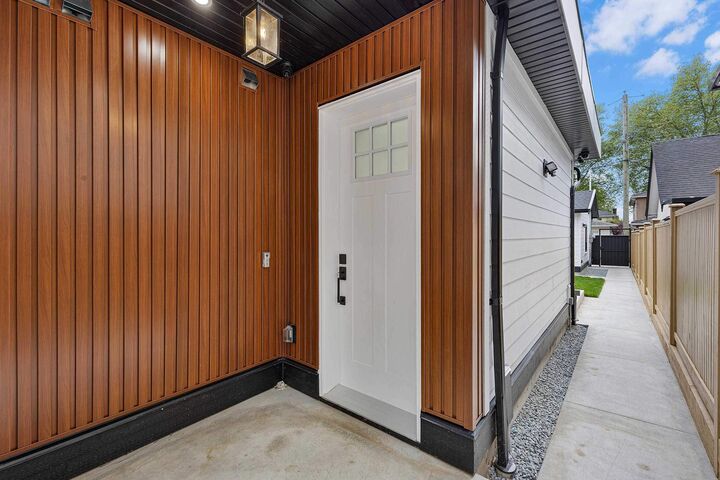 Property Photo: 182 Ontario Place 2 BC V5W 1S2