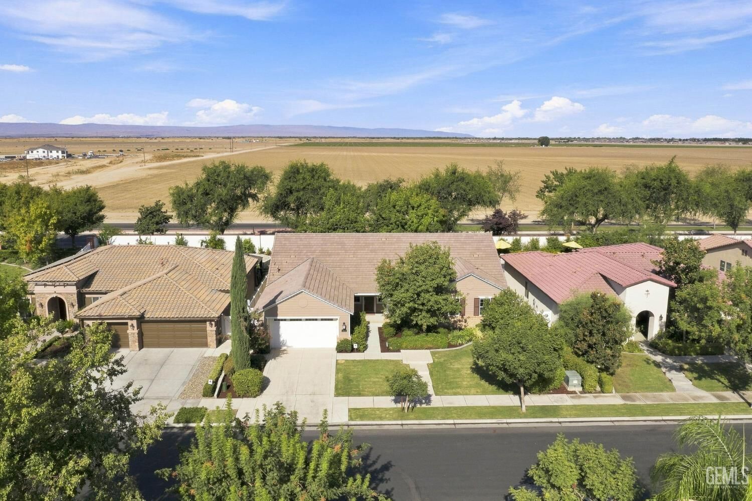 Property Photo:  3113 Barrowby Street  CA 93311 