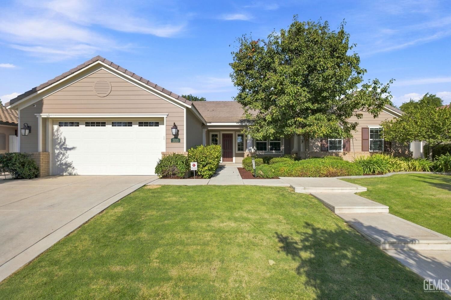 Property Photo:  3113 Barrowby Street  CA 93311 