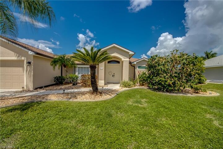 Property Photo: 4010 SW 19th Pl FL 33914