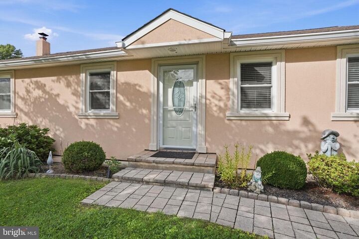 Property Photo:  466 Hazel Avenue  PA 19053 