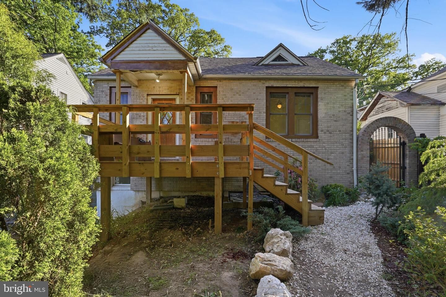 Property Photo:  605 Ethan Allen Avenue  MD 20912 