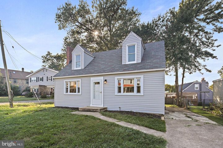 Property Photo:  423 Ingleside Avenue  MD 21228 