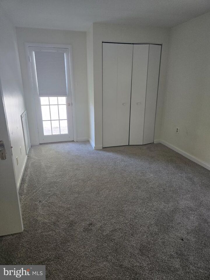 Property Photo:  808 S Arlington Mill Drive 303  VA 22204 