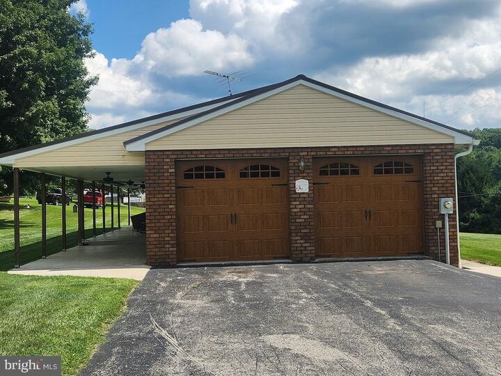 Property Photo: 72 High Rock Road W PA 17331