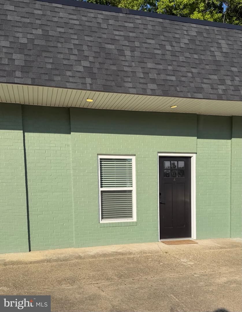 Property Photo:  17476 Piney Point Road 4  MD 20674 