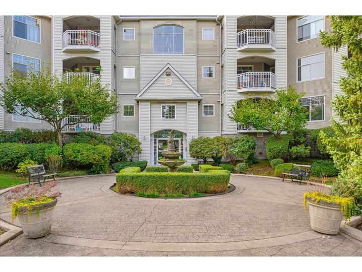 Property Photo:  5677 208th Street 106  BC V3A 8J5 