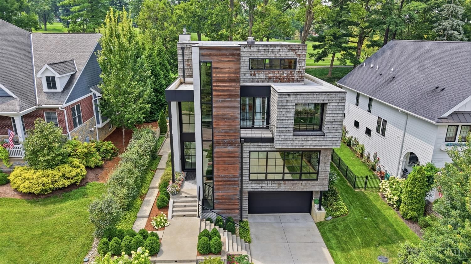 Property Photo: 3315 Menlo Avenue OH 45208