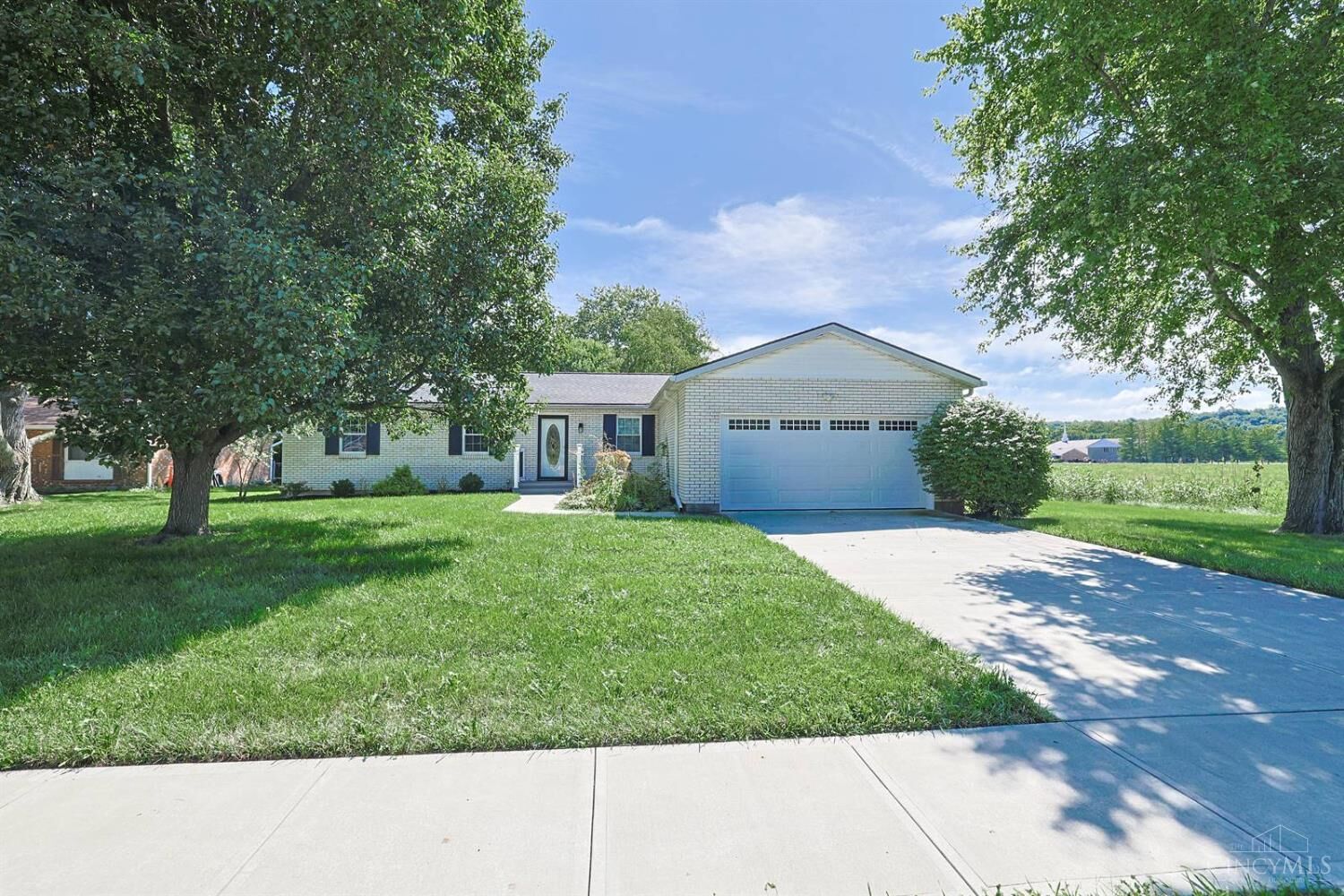 Property Photo: 5250 Travelle Terrace OH 45014