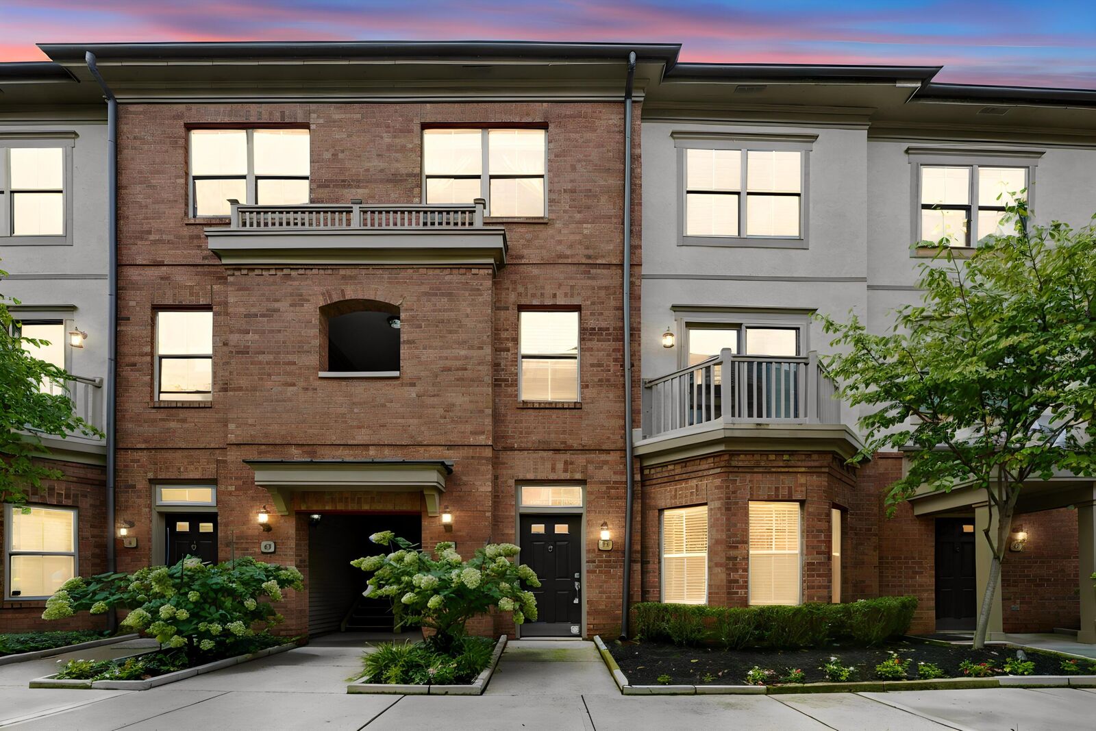Property Photo:  47 Victorian Gate Way  OH 43215 