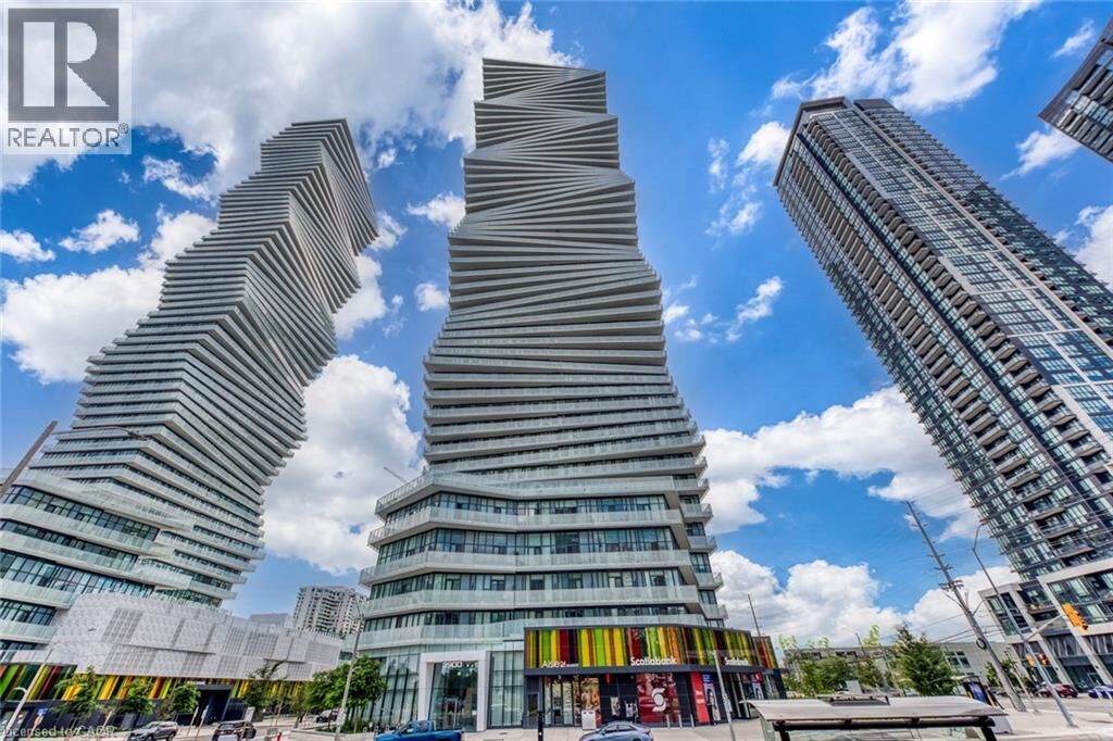 Property Photo:  3900 Confederation Parkway 5010  ON L5B 0M3 