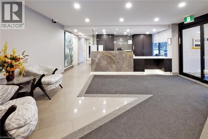 Property Photo: 700 Dynes Road 811 ON L7N 3M2