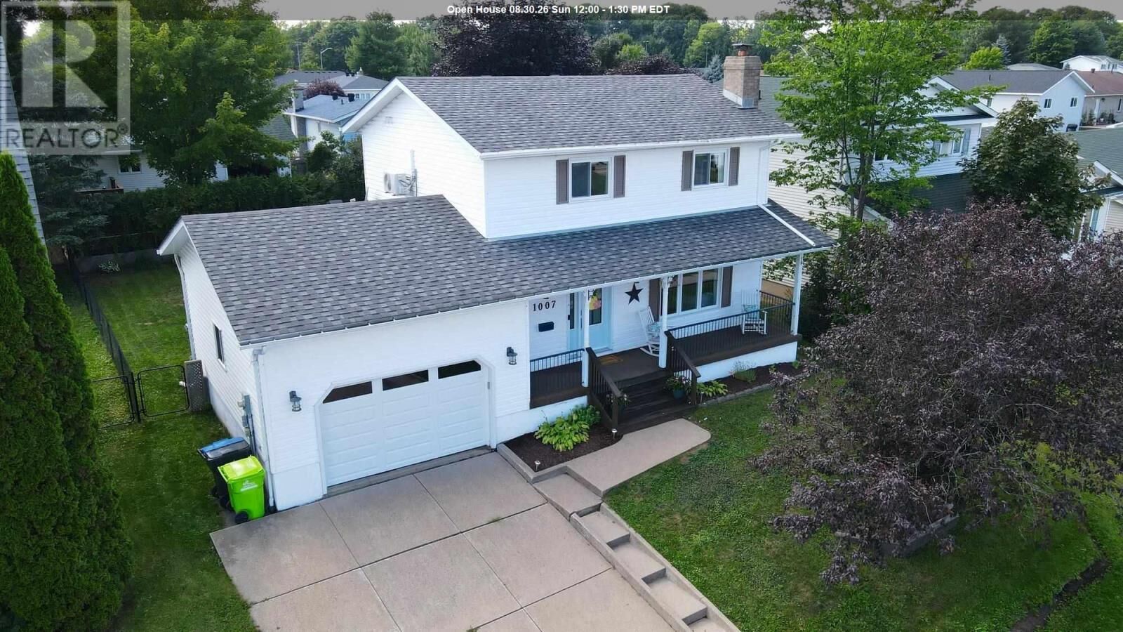 Property Photo: 1007 Lake St ON P6B 6C8