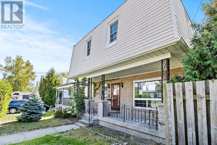 Property Photo: 15 McCormick Street Upper ON L3C 4L8