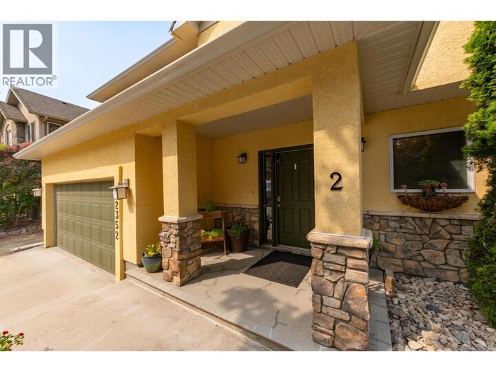 Property Photo: 2352 Selkirk Drive BC V1V 2R5