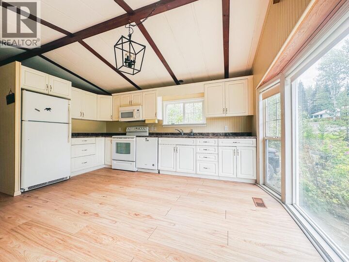 Property Photo: 2350 Murphy Road BC V0J 1E1