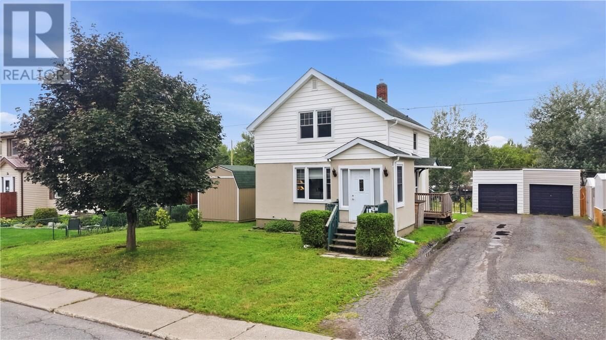 Property Photo:  8 McNevin Street  ON P0M 1N0 
