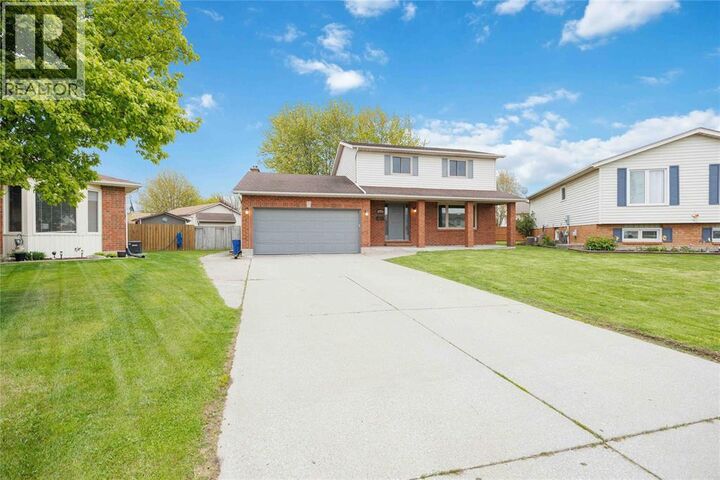 Property Photo: 1516 Henley Crescent ON N7S 5Z8