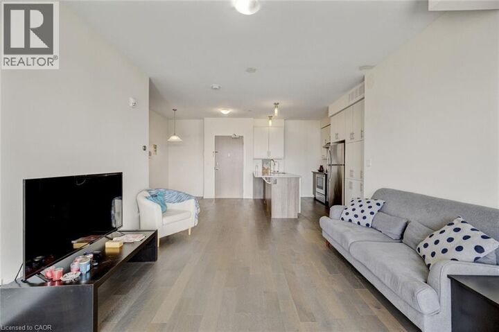 Property Photo: 3028 Creekshore Common 315 ON L6M 5K6