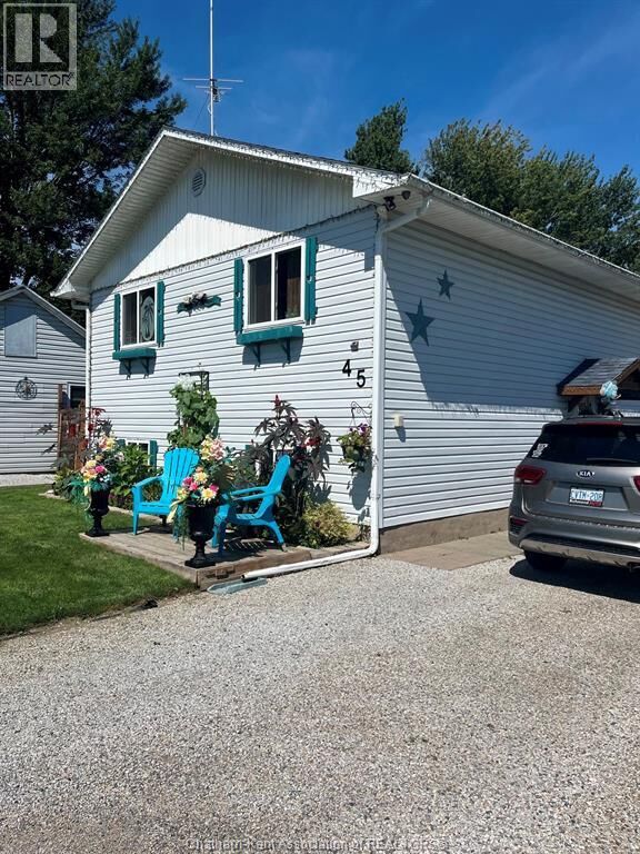 Property Photo:  45 St. Patrick Street  ON N7M 3T8 