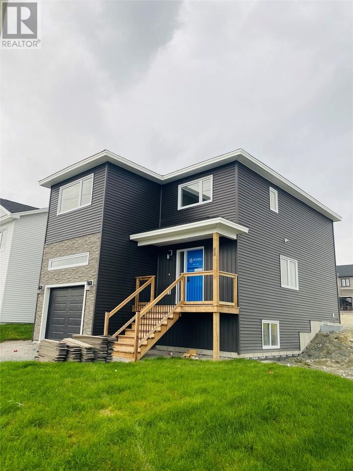 88 Trenton Drive — photo 1