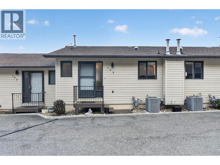 Property Photo: 5970 Princess Street 109 BC V0H 1X7