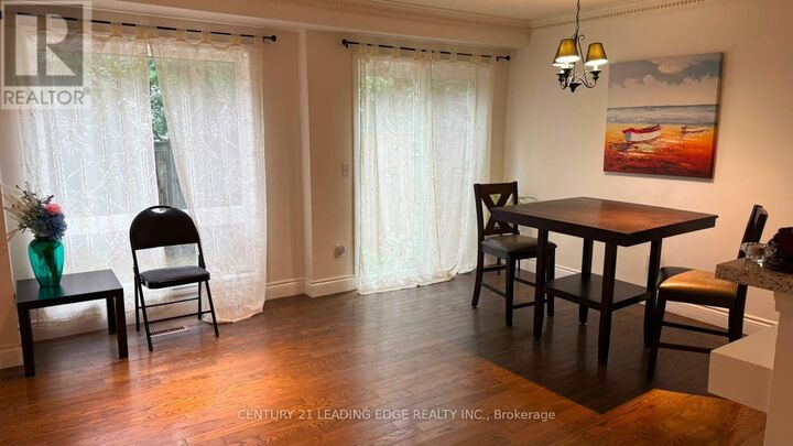 Property Photo: 2080 Leanne Boulevard 84 ON L5K 2S6